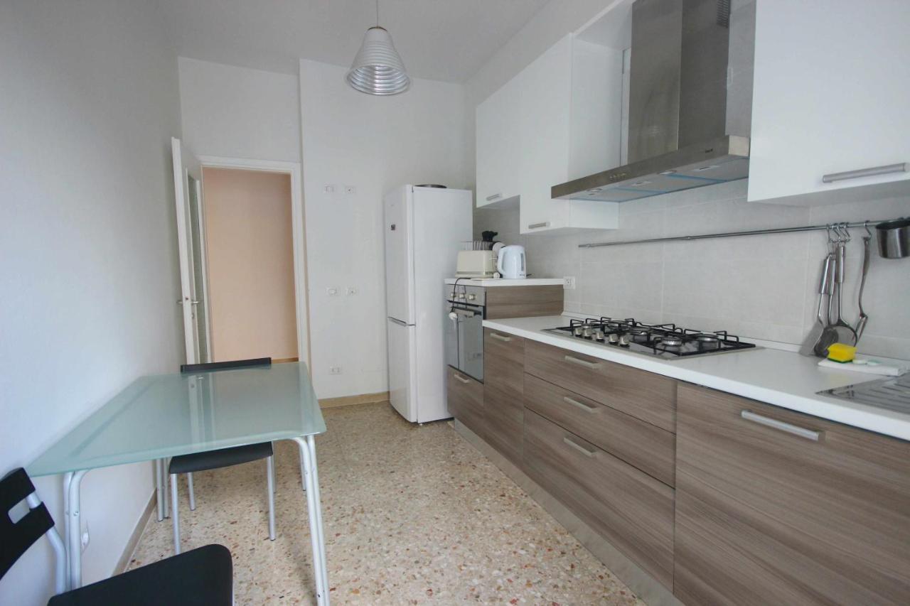 Case Vr Holiday Residenza 2 Di Picche Verona Buitenkant foto